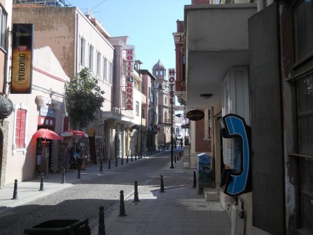 Hotelul Konak (3 stele), aflat in centrul vechi al orasului Canakkale.